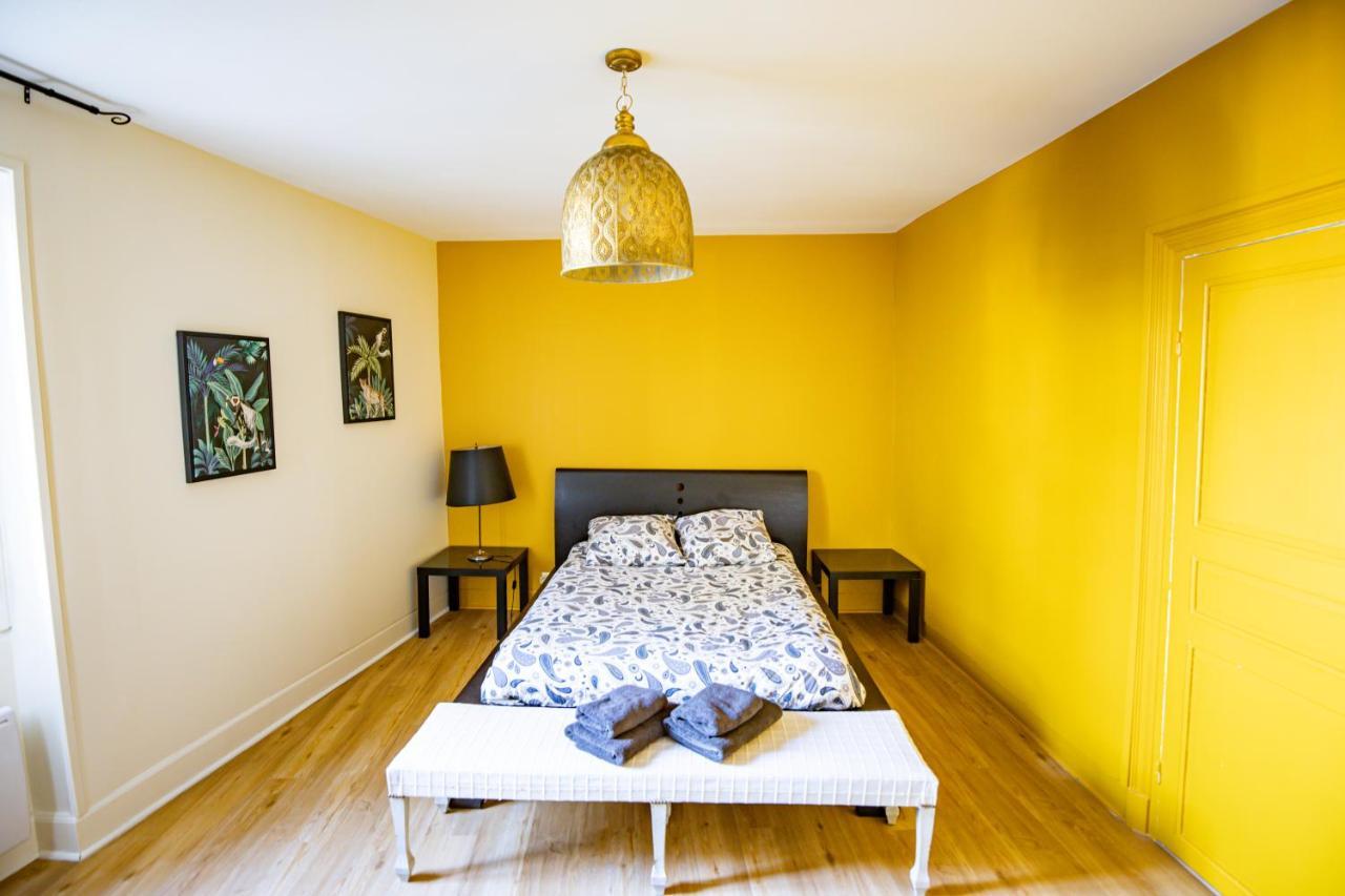 Chambres D'Hote Le Cedre Lezoux מראה חיצוני תמונה